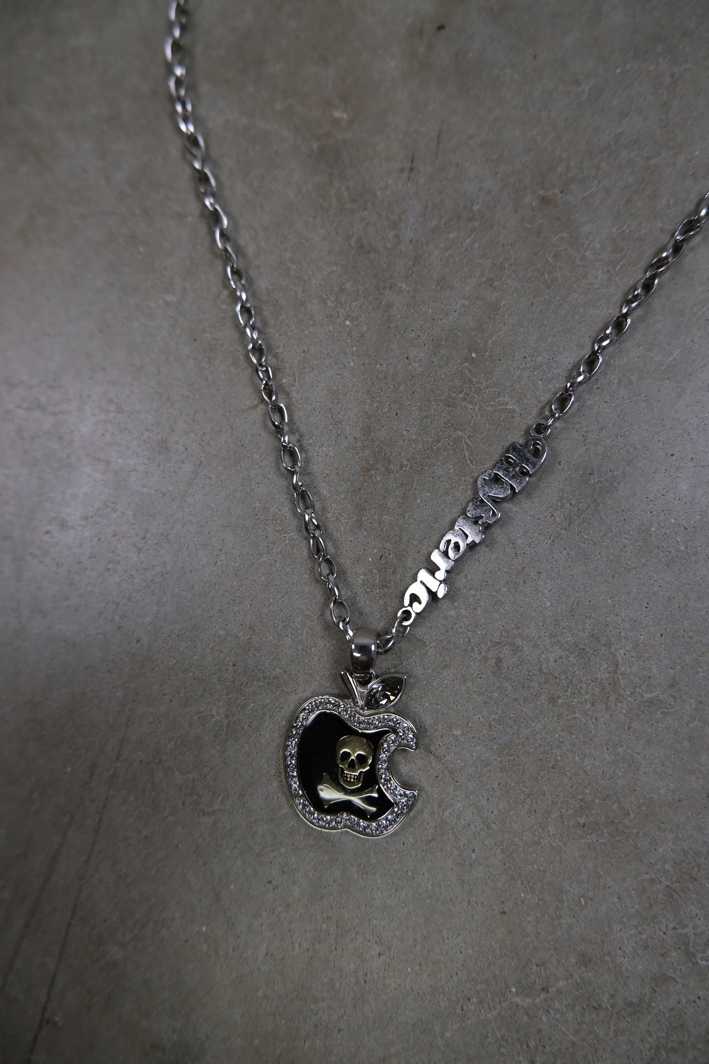 2000s Hysteric Glamour Skull Apple Necklace