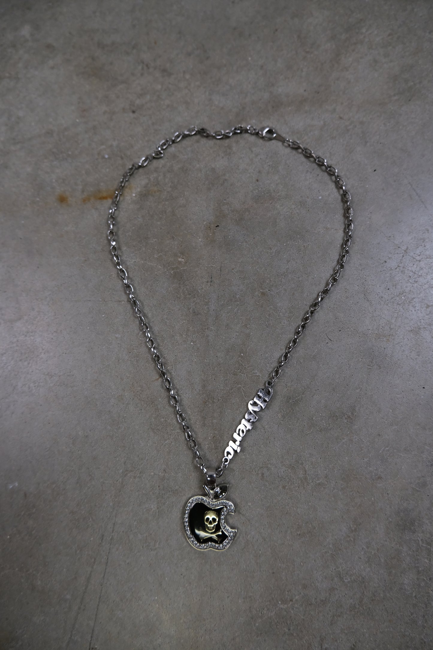 2000s Hysteric Glamour Skull Apple Necklace