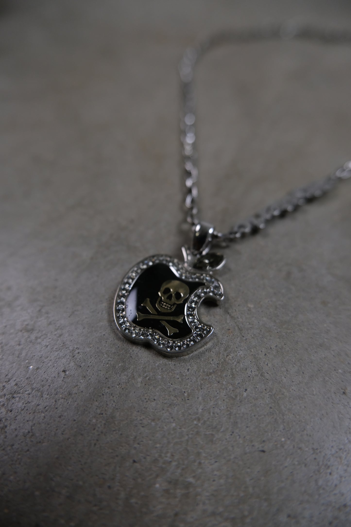 2000s Hysteric Glamour Skull Apple Necklace