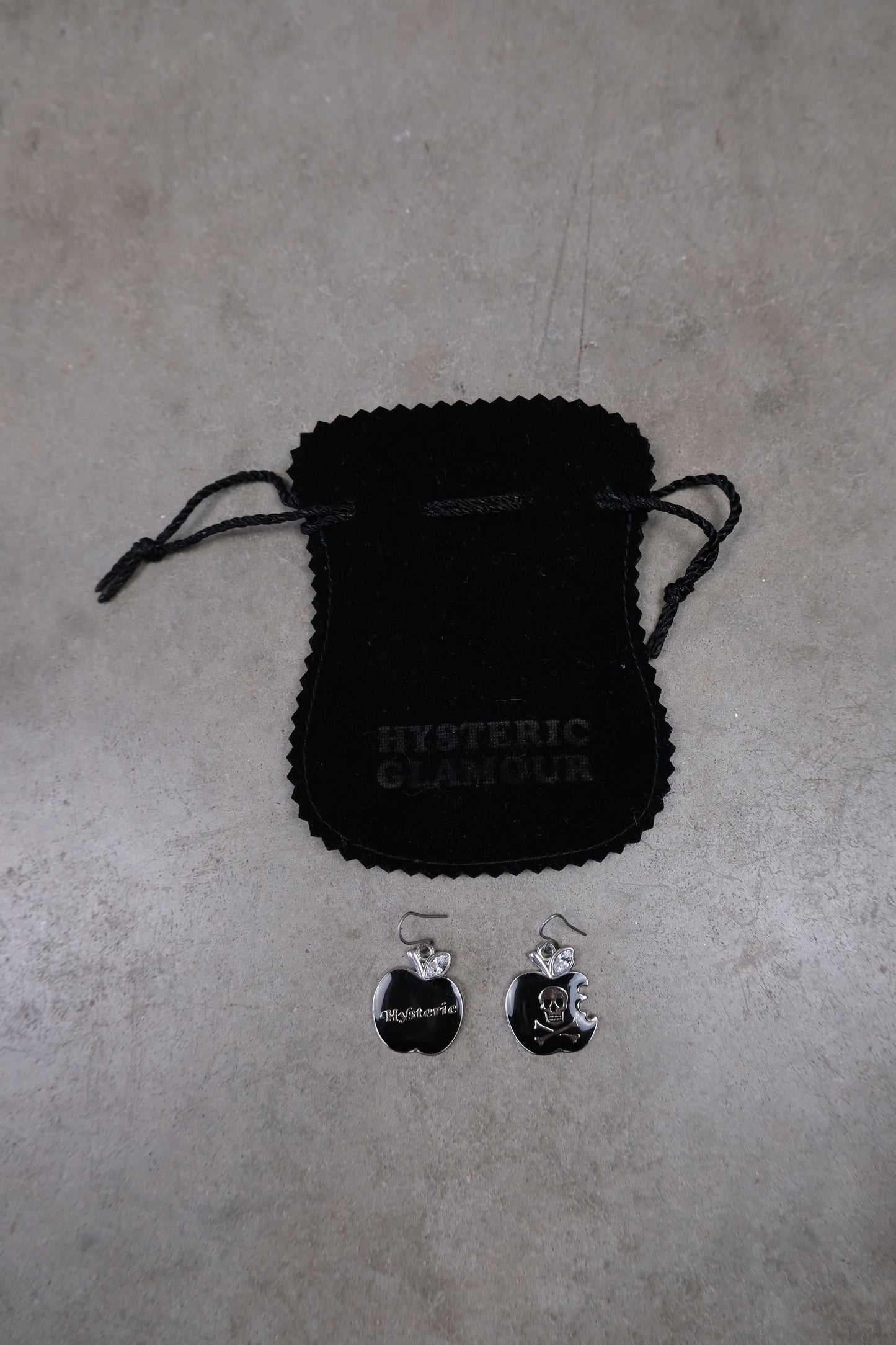 Hysteric Glamour Apple Earrings