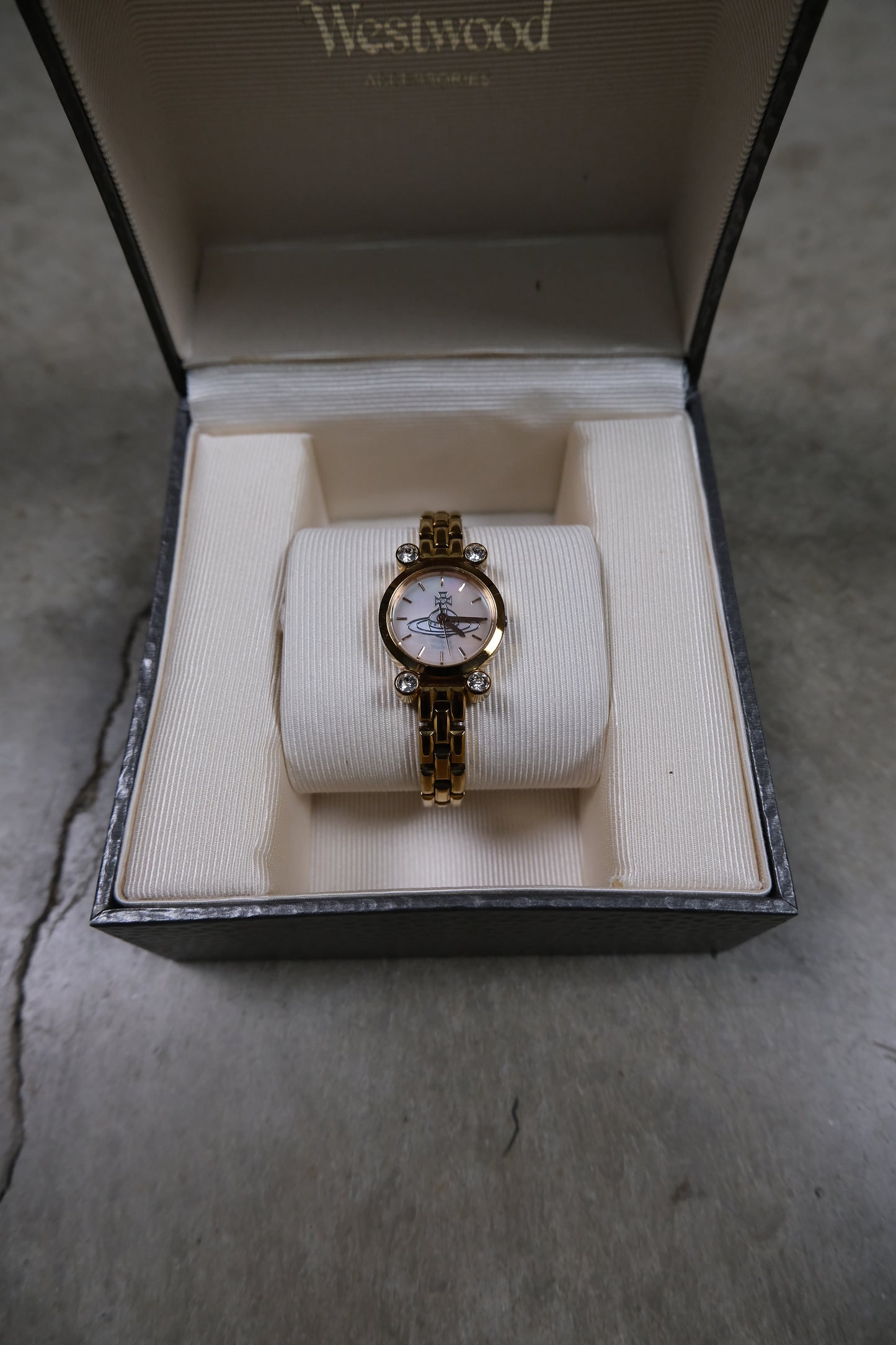 Vivienne Westwood Classic Gold Link Watch