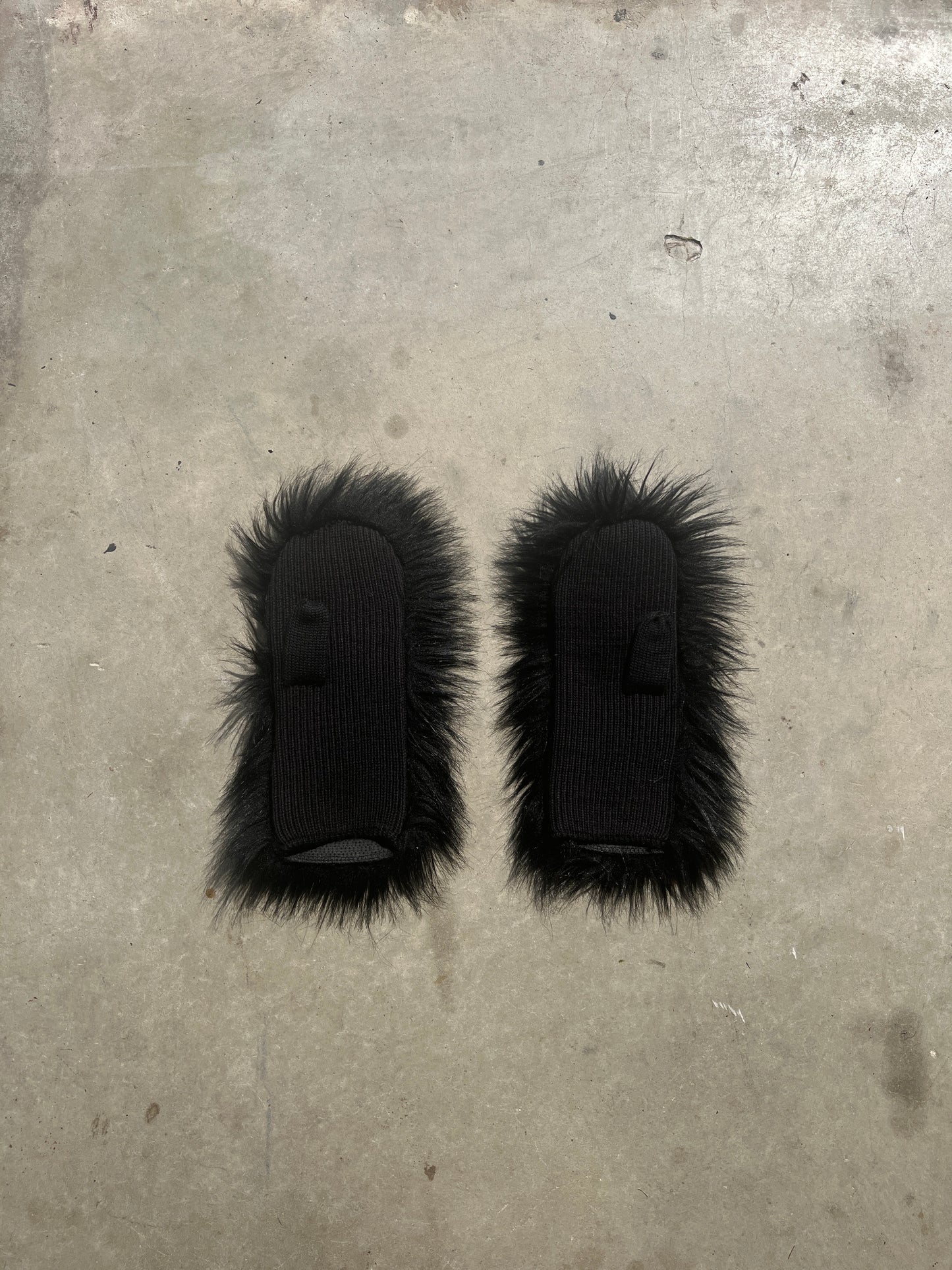 Yohji Yamamoto gloves